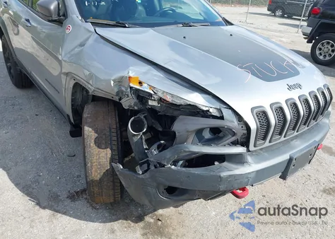 2015 Jeep Cherokee Trailhawk из США, поврежденный, VIN 1C4PJMBS7FW778755